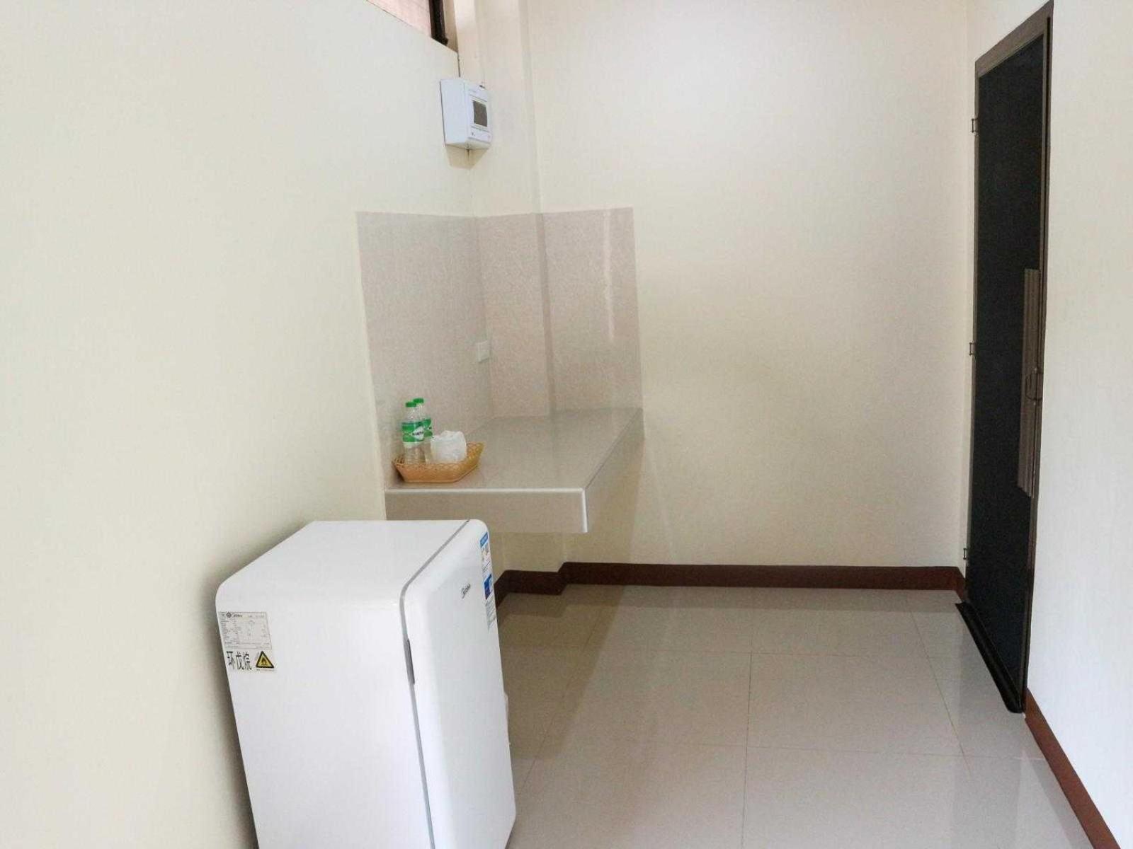 Capital O 75521 Sang Siri Apartment Samut Songkhram Экстерьер фото